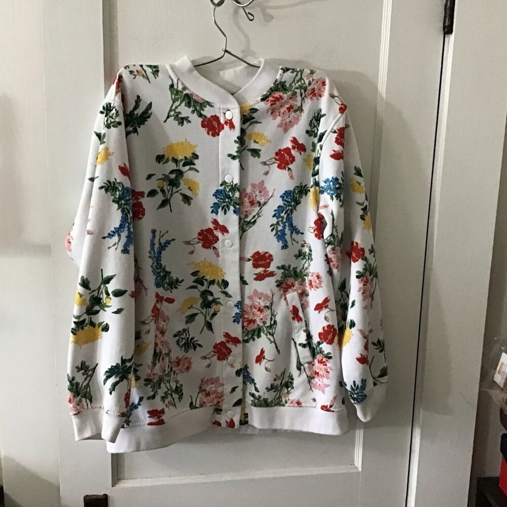 Vintage Tudor Court Grandma Academia Snap Front Bomber Large